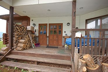 Ski Resort Former Pension with Wood Stove in Nagano's Kijimadaira - Thumbnail 2