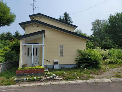 Spacious 4LDK House in Kuriyama, Hokkaido - 406m² Land — Image 1, Kuriyama, Hokkaido
