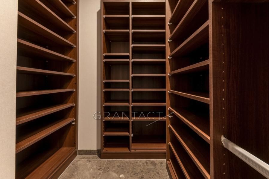 Grand Hills Moto-Azabu 1LDK Apartment for Sale in Minato, Tokyo - Thumbnail 2