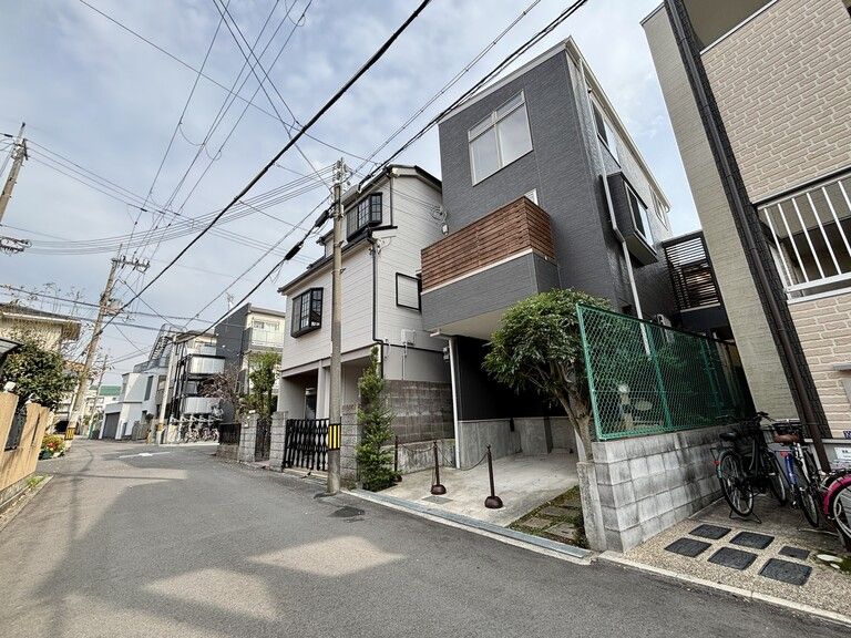 3LDK House for Sale in Ishibashi, Ikeda City, Osaka - Thumbnail 3