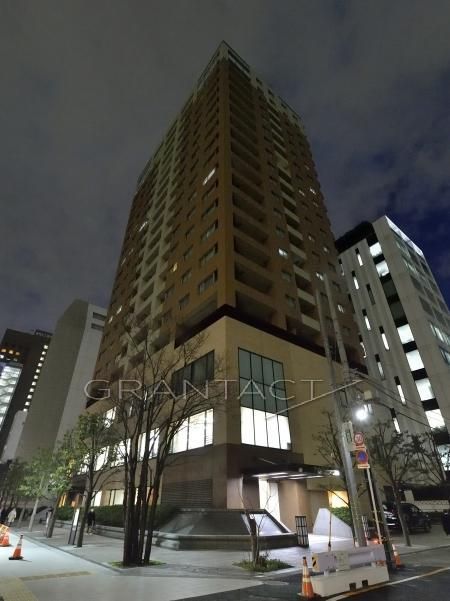Grand Suite Toranomon 2LDK Apartment for Sale in Minato, Tokyo - Thumbnail 4