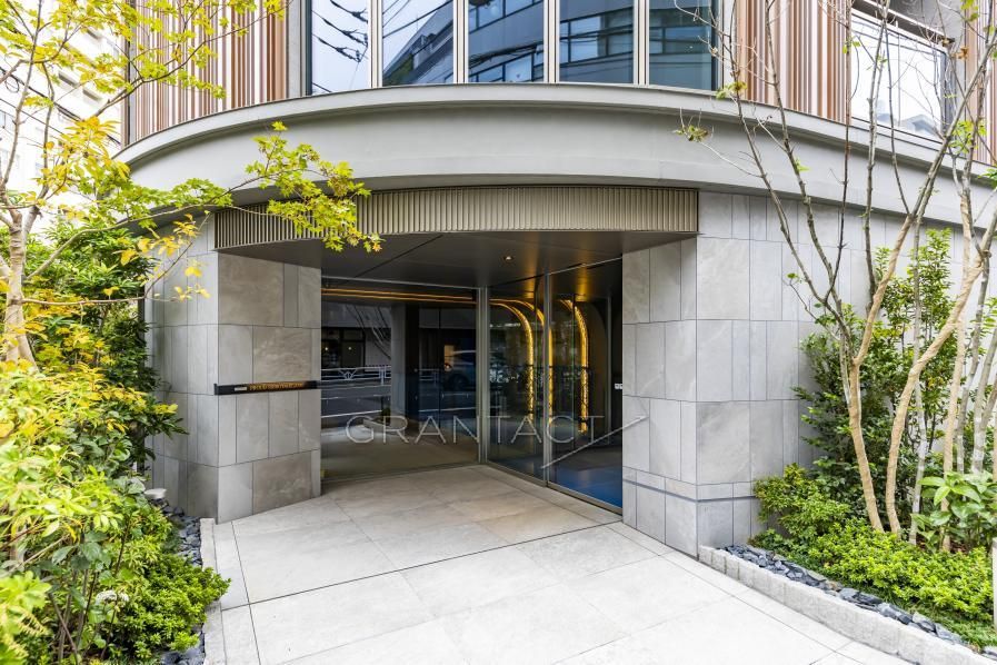 Proud Shibuya Higashi 1DK Apartment for Sale in Tokyo - Thumbnail 3