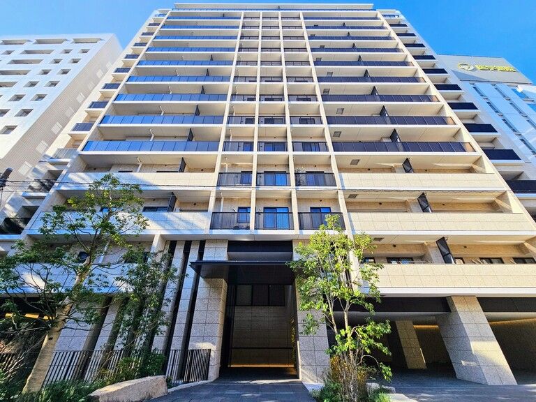 Brand New 3LDK Apartment for Sale in Bunkyo, Tokyo - Thumbnail 2