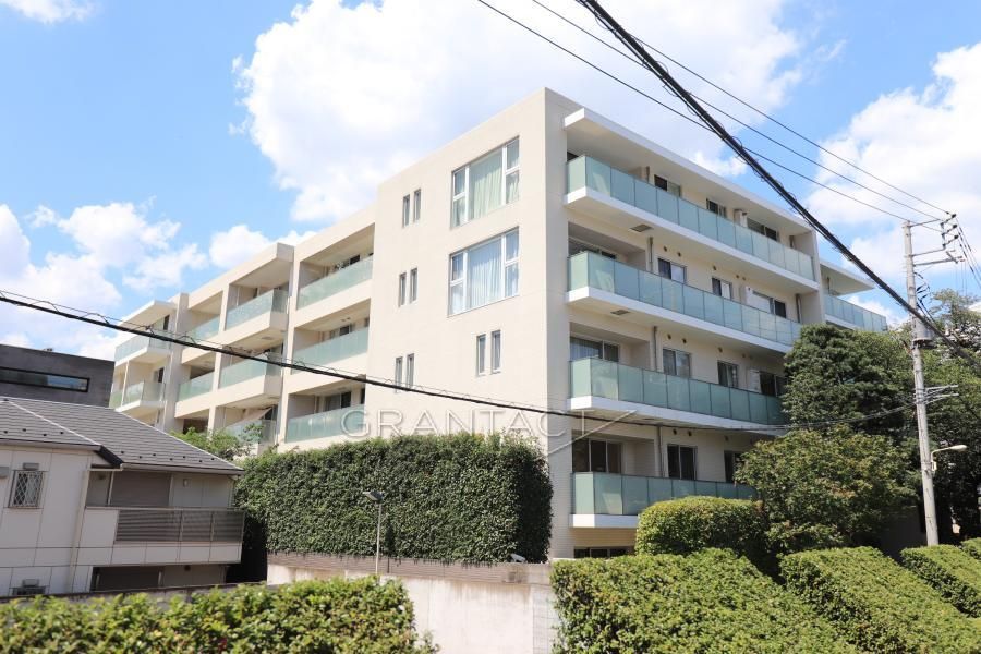 Jingumae 5-chome Blanche 2LDK Apartment for Sale in Shibuya - Image 1