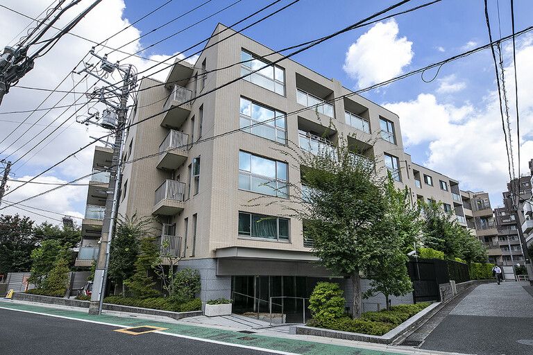 86.86m2 3LDK Apartment for Sale in Bunkyo-ku, Hongo - Thumbnail 3