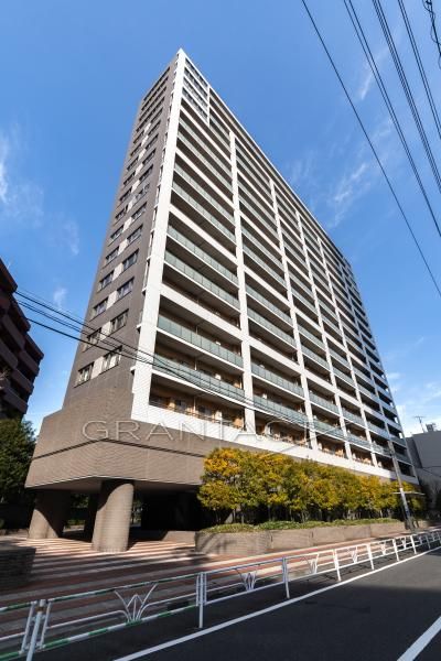 Shibuya Ains 2LDK Apartment for Sale in Central Tokyo - Thumbnail 2