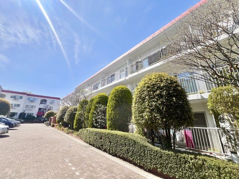 Renovated 3LDK Apartment in Setagaya, Tokyo 68.80m² - Thumbnail 2