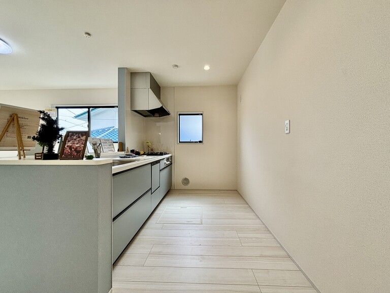 Newly Built 4LDK House in Kounan-ku, Yokohama - Thumbnail 4