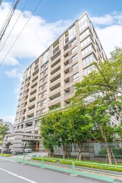 Sanbancho Park Terrace Sakura-en 2LDK Apartment in Chiyoda, Tokyo - Thumbnail 2