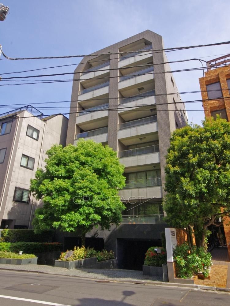 Galleria Corte Rokubancho 3LDK Apartment for Sale in Chiyoda, Tokyo - Image 1