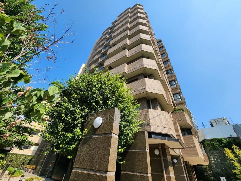 Laurel Court Sanbancho 3LDK Apartment for Sale in Chiyoda, Tokyo - Thumbnail 3