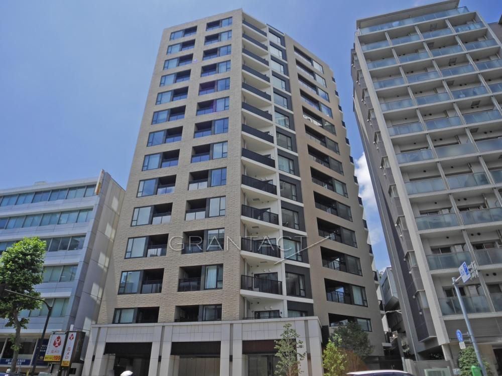 Sunwood Hiroo 3LDK Apartment with Tokyo Tower View | Shibuya - Image 1
