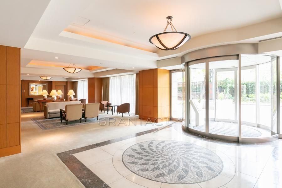 Tokyo Park Tower 3LDK Apartment for Sale in Chiyoda - Thumbnail 2