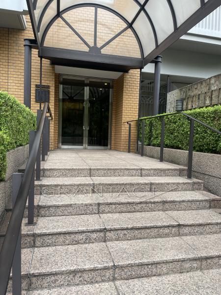 Hiroo Garden Hills West Hill K 3LDK Apartment for Sale - Thumbnail 4