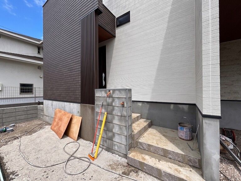 New 4LDK House for Sale in Kounan Ward, Yokohama - Thumbnail 3