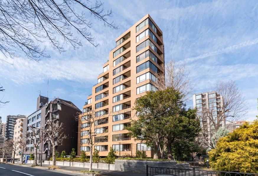 Ichibancho Park Mansion 3LDK Renovated Apartment in Chiyoda - Thumbnail 3