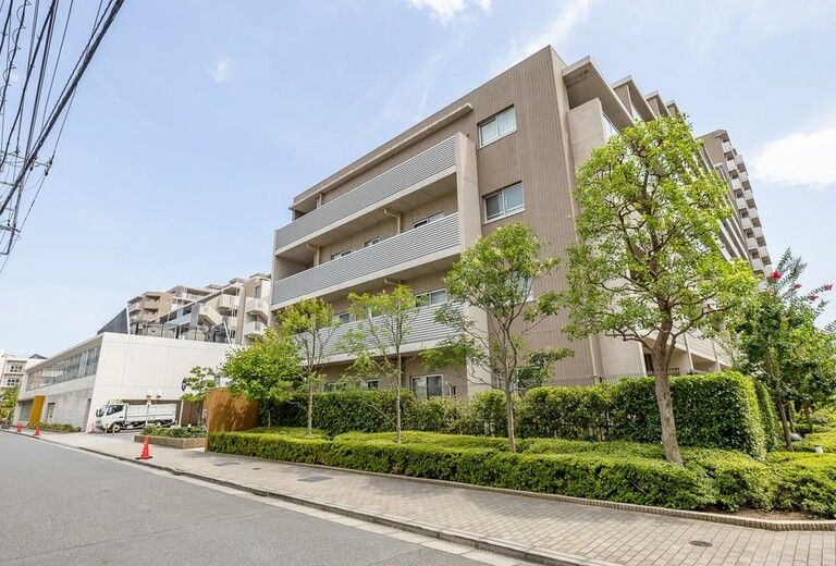 3LDK Apartment for Sale in Koto-ku, Tokyo - 71.09m2 - Thumbnail 3