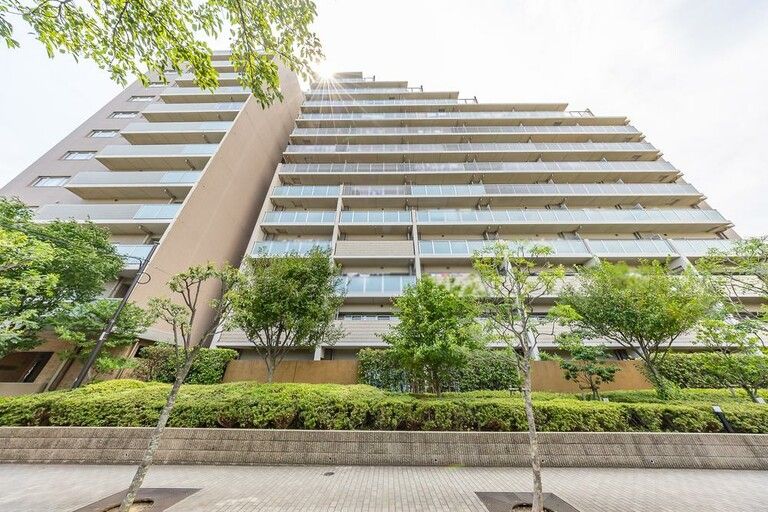3LDK Apartment for Sale in Koto-ku, Tokyo - 71.09m2 - Thumbnail 2