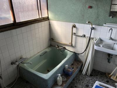 083 | Mima City Empty House Bank — Image 3, Mima, Tokushima