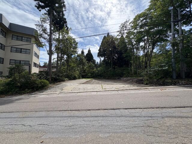 Akakura Onsen Ski Resort Land for Sale in Niigata - Thumbnail 3