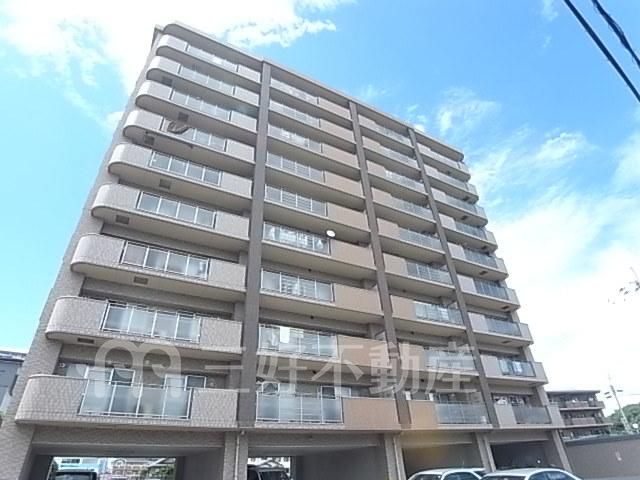 Apartment for Rent in Hakata-ku, Fukuoka - 10-Story RC Building - Thumbnail 4