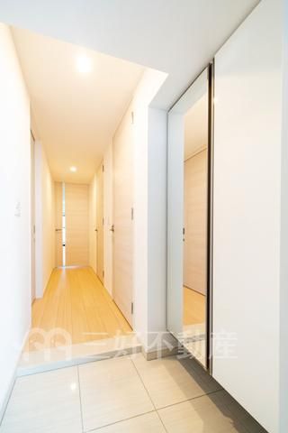 2LDK Apartment for Rent in Chuo Ward, Fukuoka - Thumbnail 3
