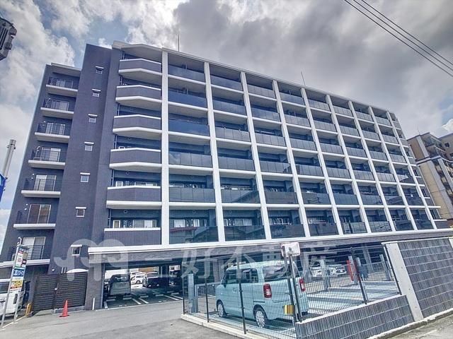 2LDK Apartment for Rent in Hakata-ku, Fukuoka - Thumbnail 2