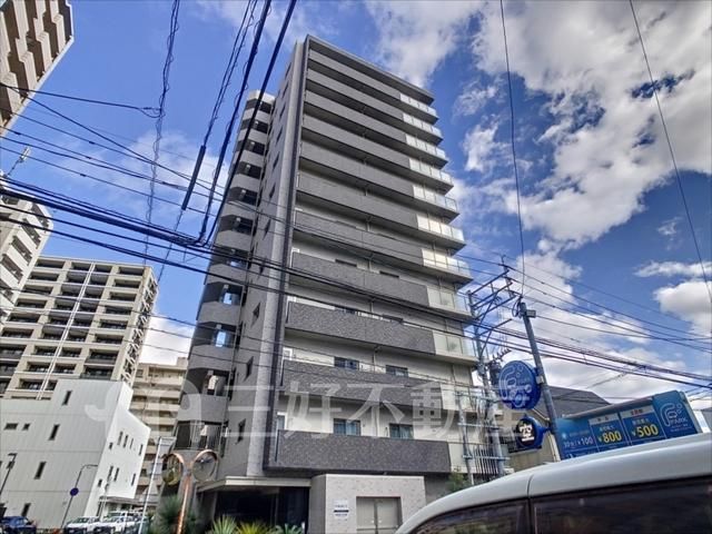 4LDK Apartment for Rent in Hakata-ku, Fukuoka - 86.69 sqm - Thumbnail 2