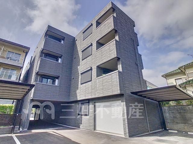 1LDK 80.48m² Apartment for Rent in Chuo Ward, Fukuoka - Thumbnail 2