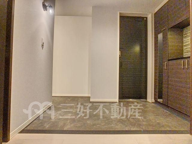 1LDK 80.48m² Apartment for Rent in Chuo Ward, Fukuoka - Thumbnail 4