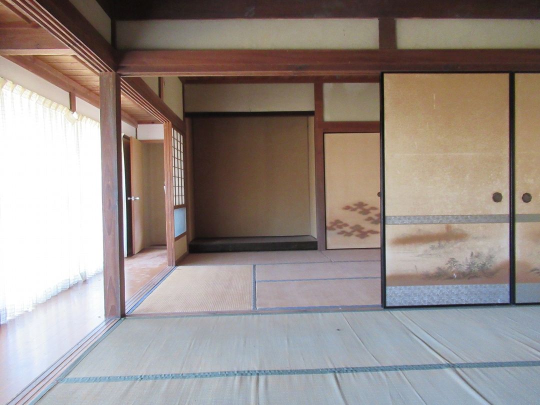 Two-Storey Wooden House in Masuda, Shimane – 137m² with Garden - Thumbnail 3