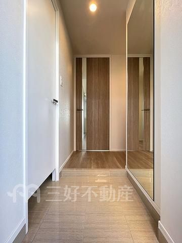2LDK Apartment for Rent in Hakata-ku, Fukuoka - Thumbnail 3