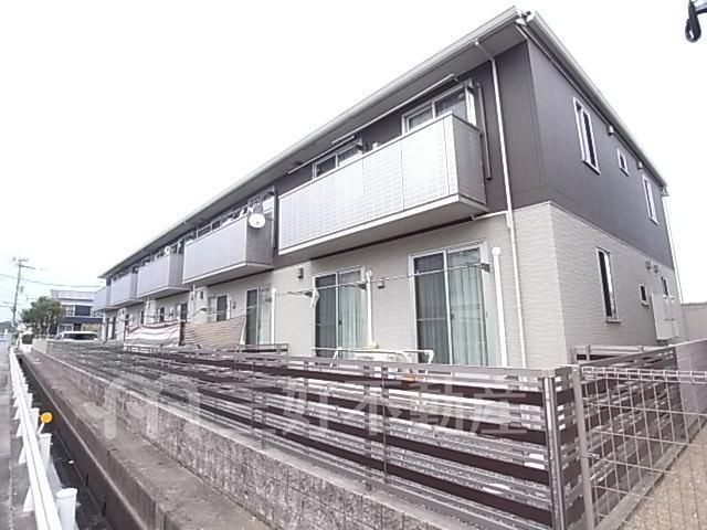 2LDK Apartment for Rent in Itoshima, Fukuoka - 54.81m² - Thumbnail 2