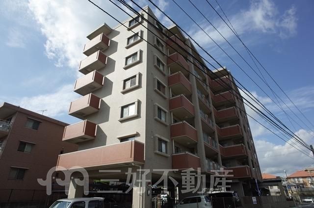 Apartment for Rent in Dazaifu, Fukuoka - 7-Story RC Building - Thumbnail 4
