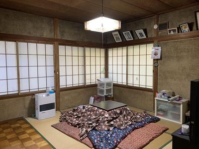 083_A house with a field and a wide veranda located in the center of town - Machikado Office — Image 4, Tateshina, Nagano