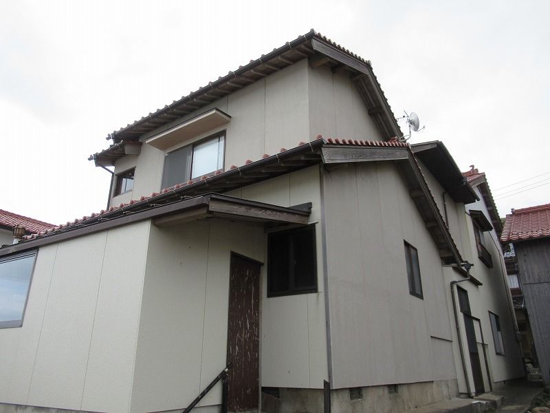 9DK House for Sale in Masuda, Shimane with Sea Views - Thumbnail 3