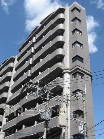 1K Wooden Apartment in Hakata Ward, Fukuoka - Thumbnail 2