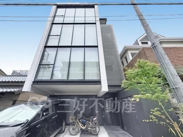 2LDK Designer Apartment in Sawara Ward, Fukuoka City - Thumbnail 3