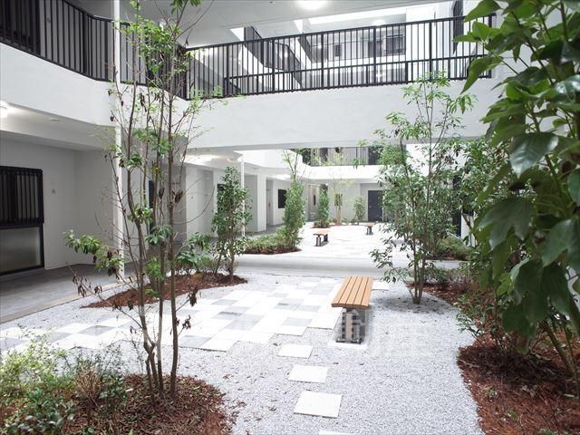 3LDK Apartment for Rent in Fukuoka City Higashi-ku - Thumbnail 2