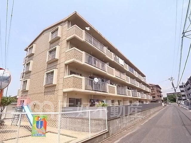 3DK Apartment for Rent in Nakagawa City, Fukuoka - Thumbnail 2