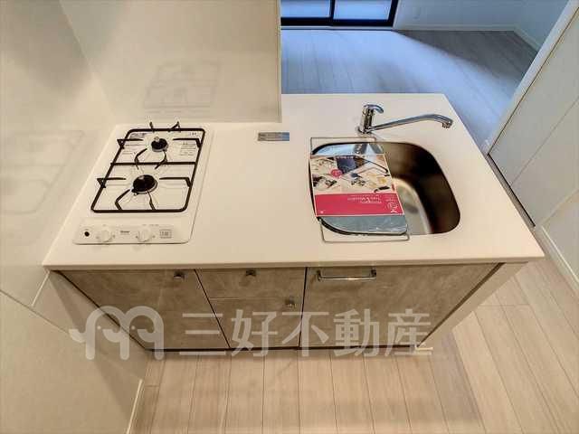 1R Designer Apartment for Rent in Hakata-ku, Fukuoka - Thumbnail 2