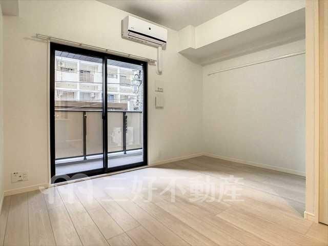 1R Designer Apartment for Rent in Hakata-ku, Fukuoka - Thumbnail 3