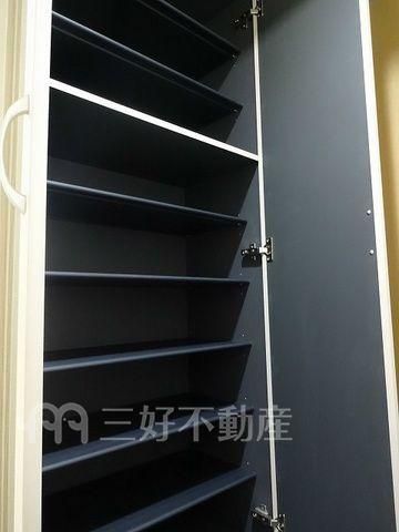 2LDK Apartment for Rent in Higashihie, Hakata-ku, Fukuoka - Thumbnail 3