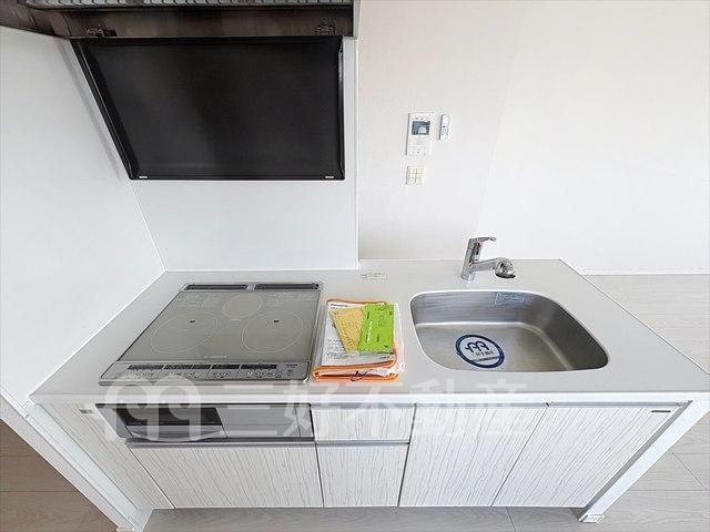 1LDK Apartment for Rent in Daimyo, Fukuoka City - Thumbnail 3