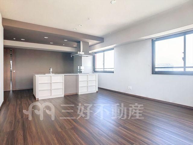 2LDK Apartment for Rent in Chuo-ku, Fukuoka City - Thumbnail 4