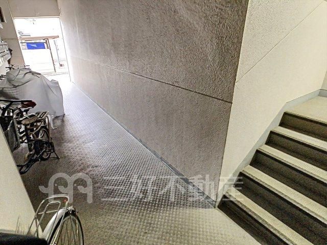 2LDK Apartment for Rent in Jonan Ward, Fukuoka City - Thumbnail 3