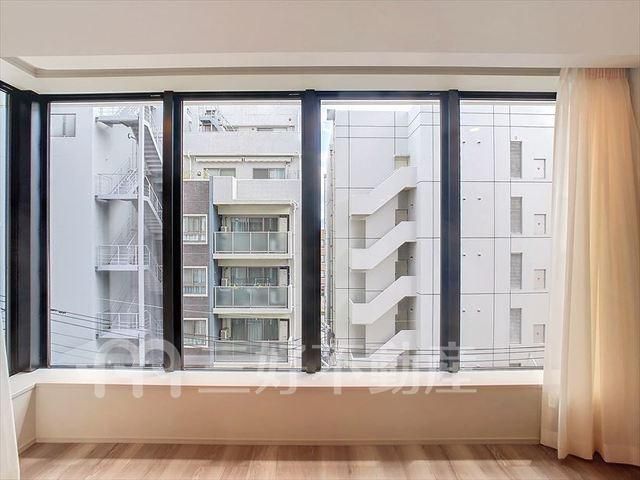2LDK Apartment for Rent in Fukuoka Chuo-ku - Thumbnail 2