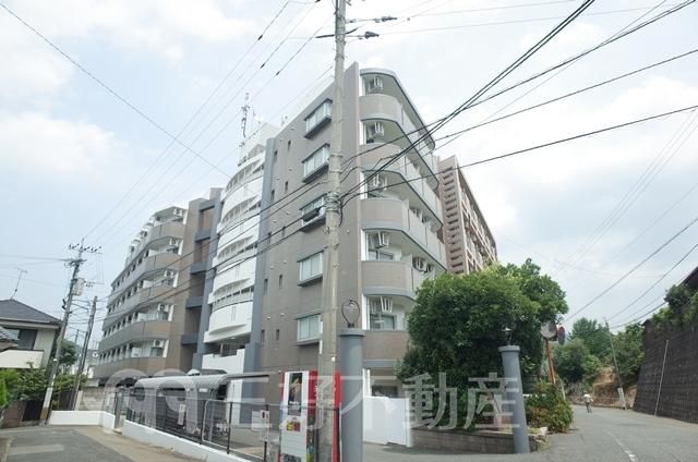 1K Apartment for Rent in Dazaifu City, Fukuoka - 23.8m² - Thumbnail 2