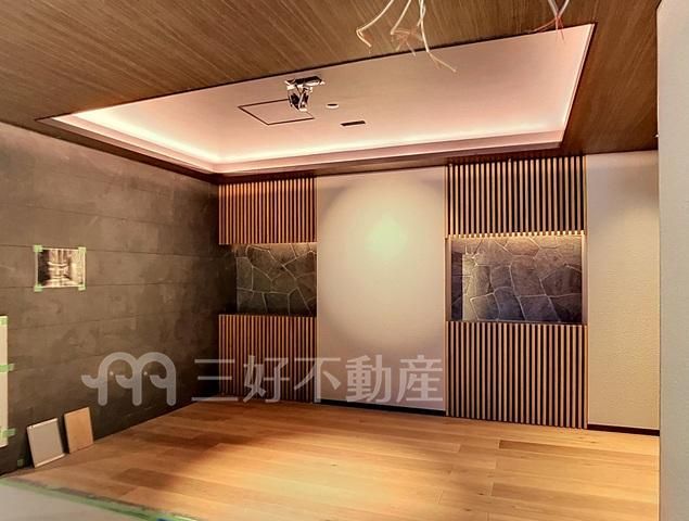 Modern 2LDK Apartment Near Fukuoka Airport in Hakata-ku - Thumbnail 3