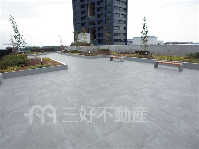 3LDK Apartment for Rent in Center Mark Tower, Fukuoka - Thumbnail 2